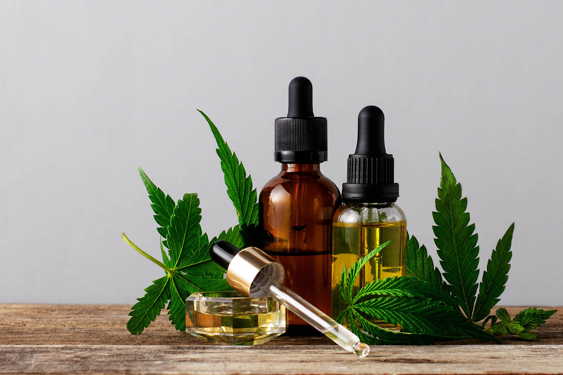 A Comprehensive Guide to Cannabis Tinctures and Oils